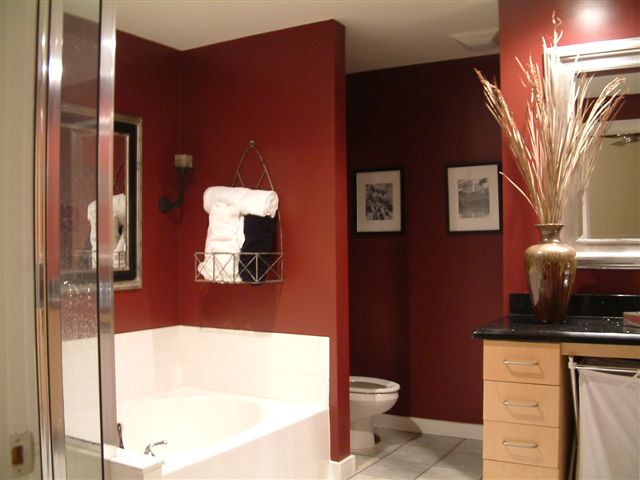 33 Ponce Unit 309 Bathtub